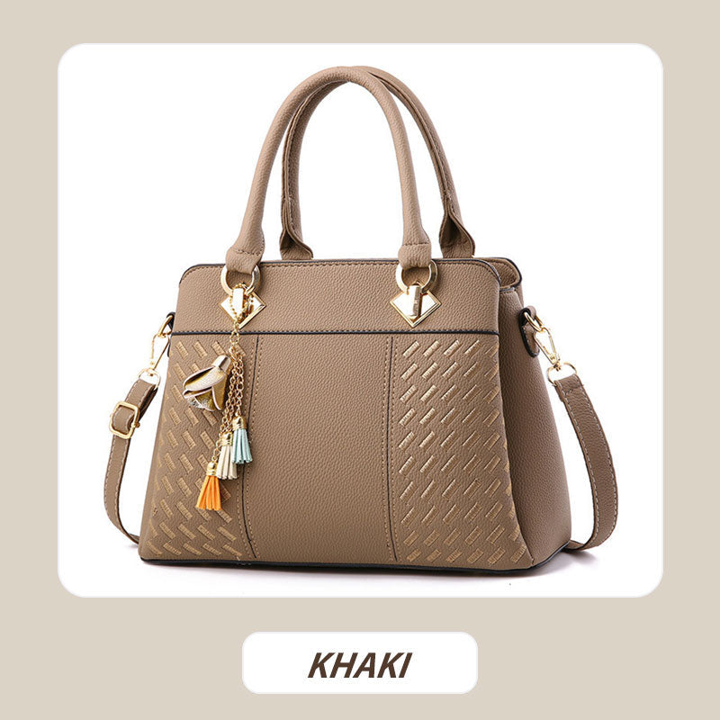 Stylish Women's Handbag with Chain Tassel Detail