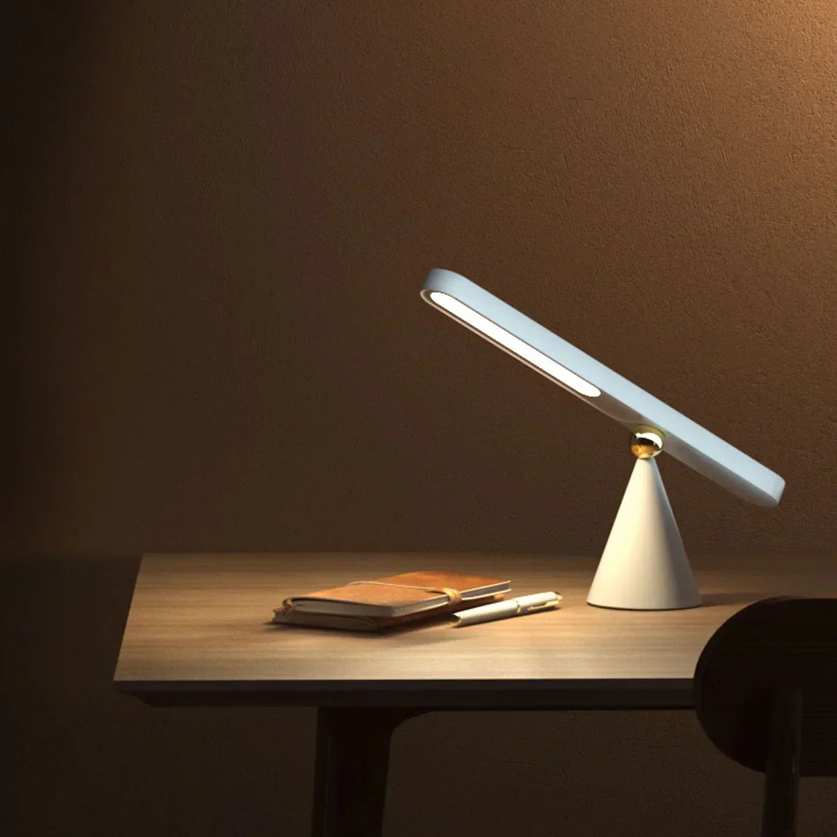 Elegant Desk Light - Luminza