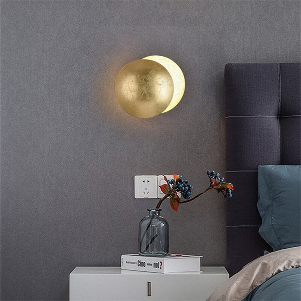 Soft Glow LED Wall Lamp with Warm White Lighting