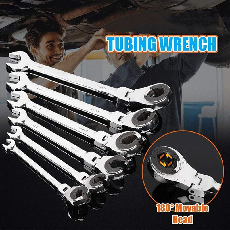 Compact Adjustable Pipe Wrench for Tight Spaces