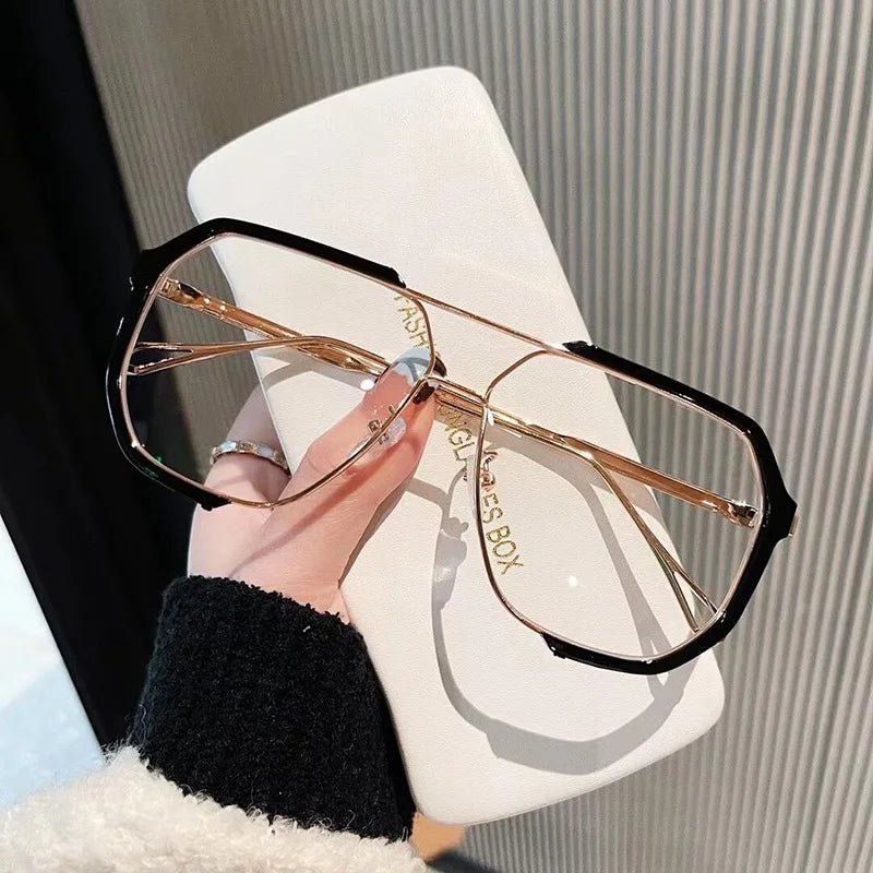 Trendy Square Sunglasses with UV Protection and Adaptive Lenses