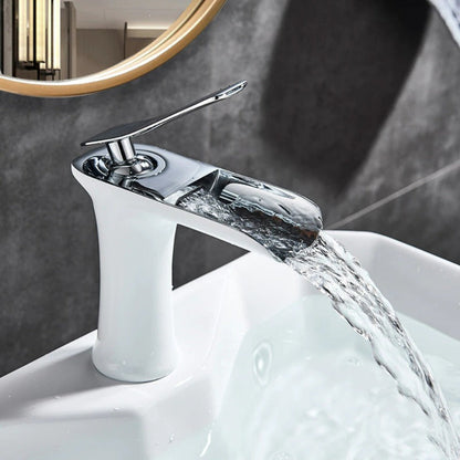 Luxury Bathroom Faucet - Contemporary Water Flow Design