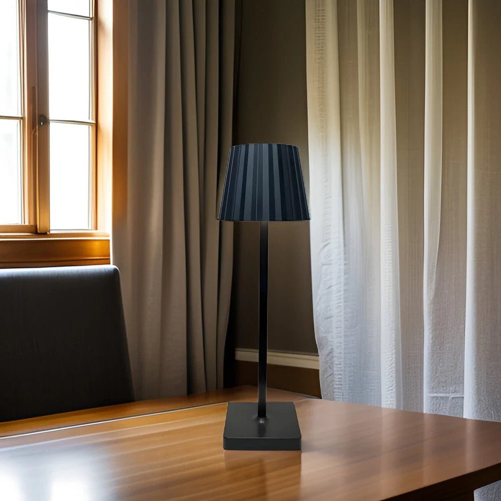 Sleek Smart Desk Light - Fesara