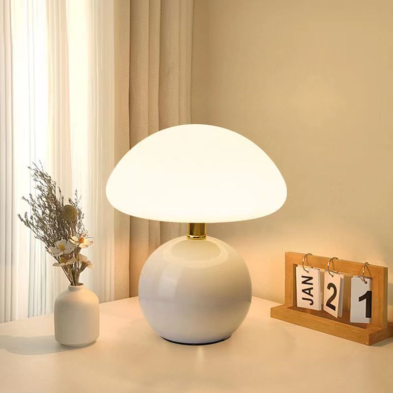 Simple Vintage Fungi Desk Lamp Soft Dimmable Glow - Fesara