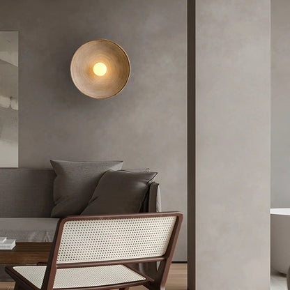 Elegant Modern Wall Light